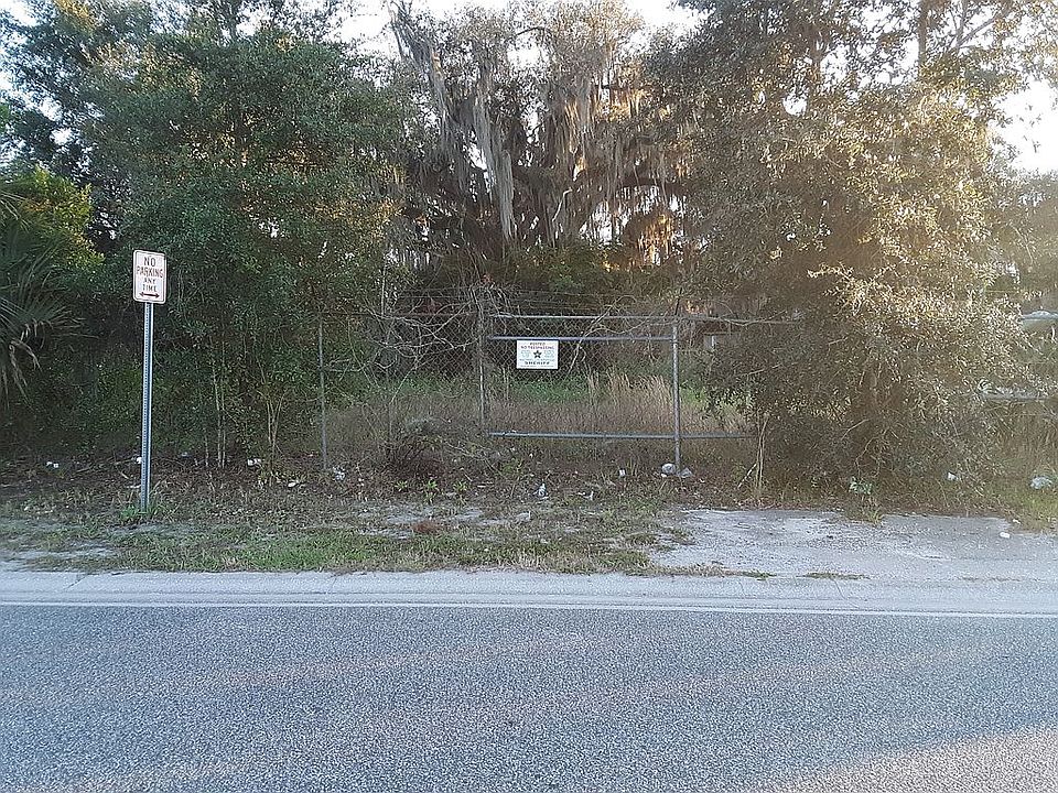 2nd image of 468 Carroll Ave