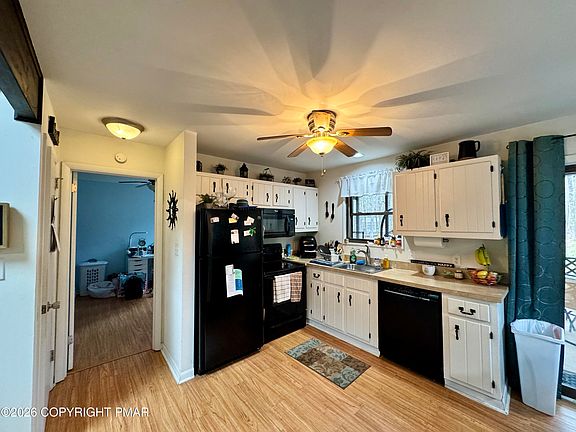 5th image of 1169 Coolbaugh Rd