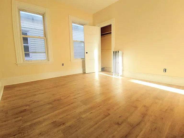 14 Glenwood Ave #2 — Photo 11