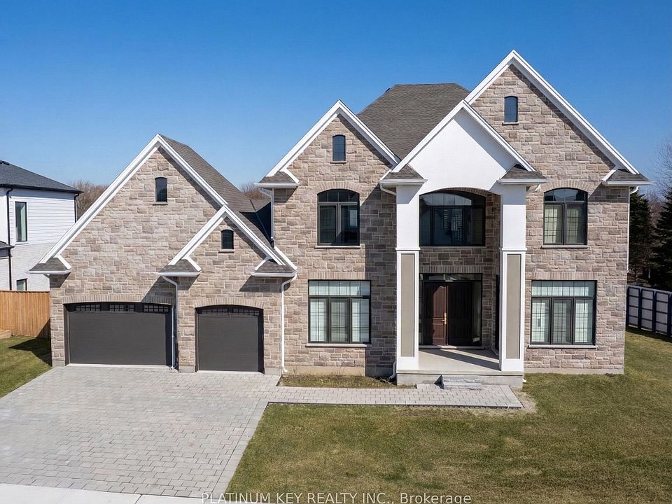 1st image of 7 Edgeview Cres