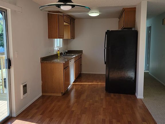 5th image of 3418 238th St SW
