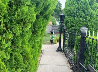 (Undisclosed Address), North Providence, RI 02911