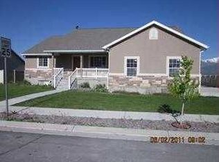 3825 Deep Water Dr, Eagle Mountain, UT 84005
