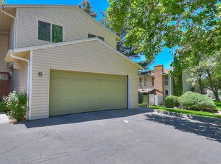 8 Lakeshore Dr NE, Albuquerque, NM 87112