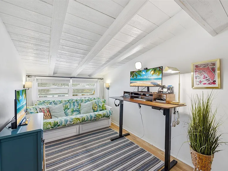 117 S Palmway — Photo 29