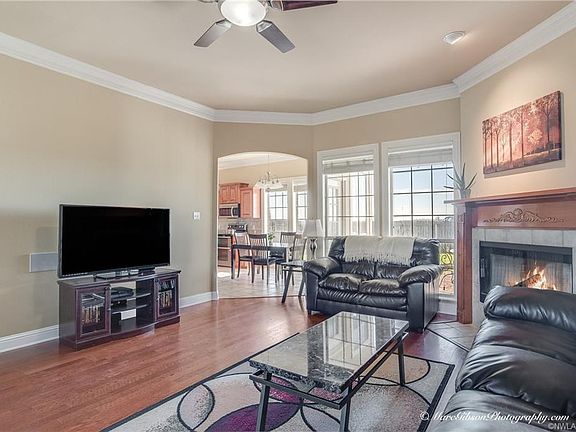 3rd image of 1008 Creole Dr