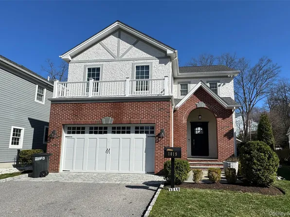 1019 Grove St, Mamaroneck, NY 10543