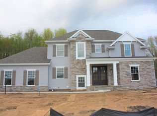 18275 Forest Glade Dr, South Bend, IN 46637