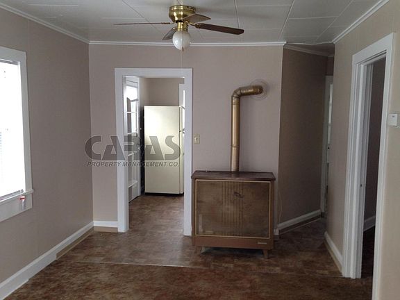 4th image of 524 1/2 S 2nd St W