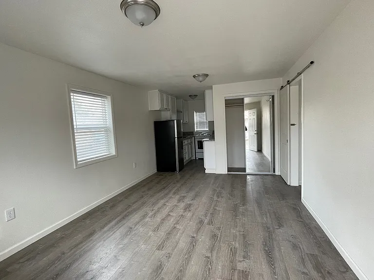 1700 Wendy Ln #18 — Photo 3