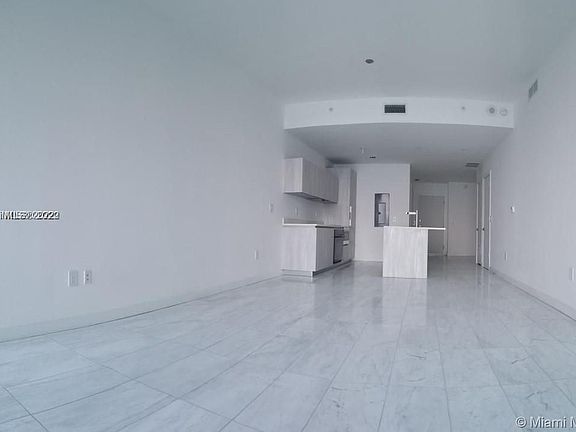 3rd image of 480 NE 31st St Unit 806