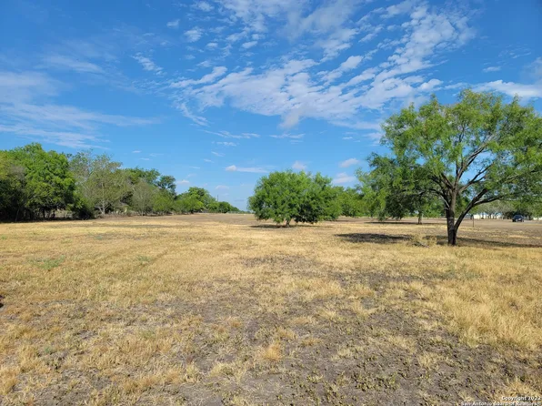 19200 FM 471S LOT 4 & 6, Natalia, TX 78059