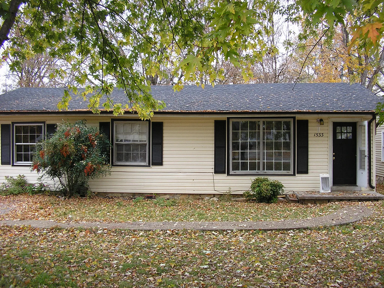 1533 N Sunrise Dr photo 1