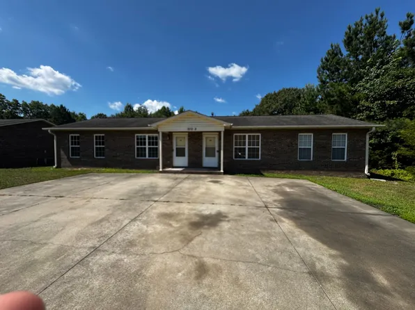 910 Pleasant Dr.