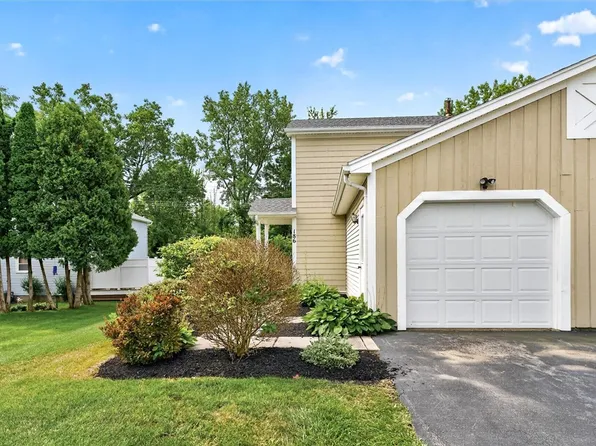 186 Wycliff Dr, Webster, NY 14580