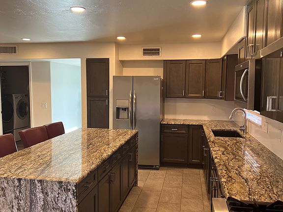 4th image of 3385 N Deer Brush Ct