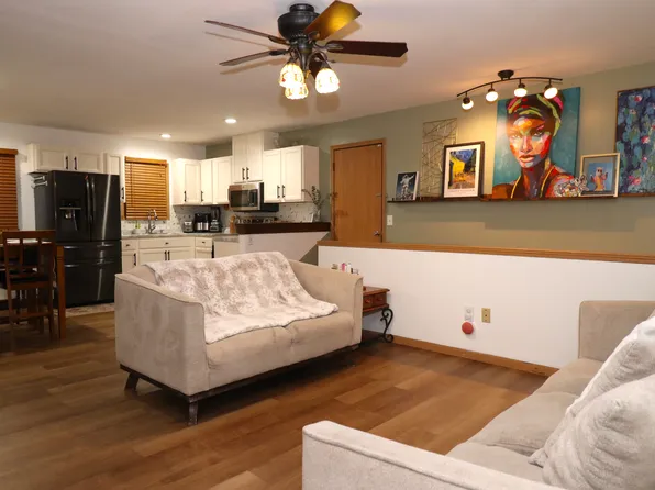 703 Arkansas Ave, Holcomb, KS 67851