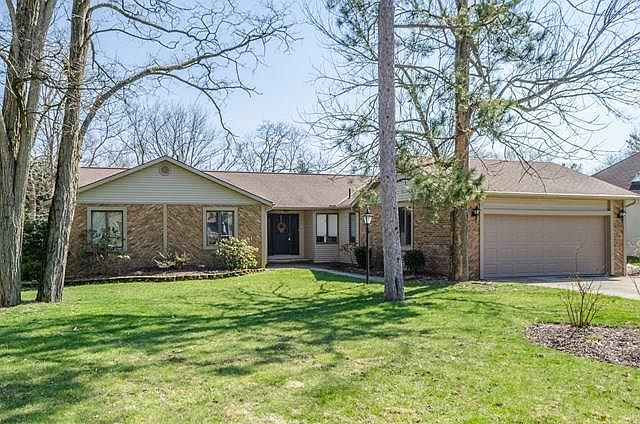 1st image of 1547 Royal Oak Dr