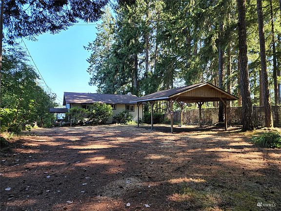 5th image of 1130 E Island Lake Dr