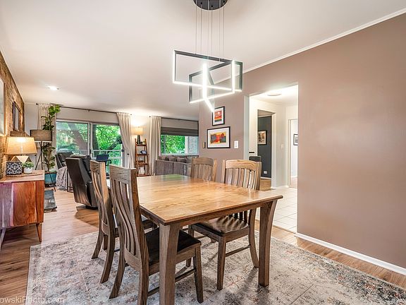 4th image of 360 Claymoor Rd #2-C