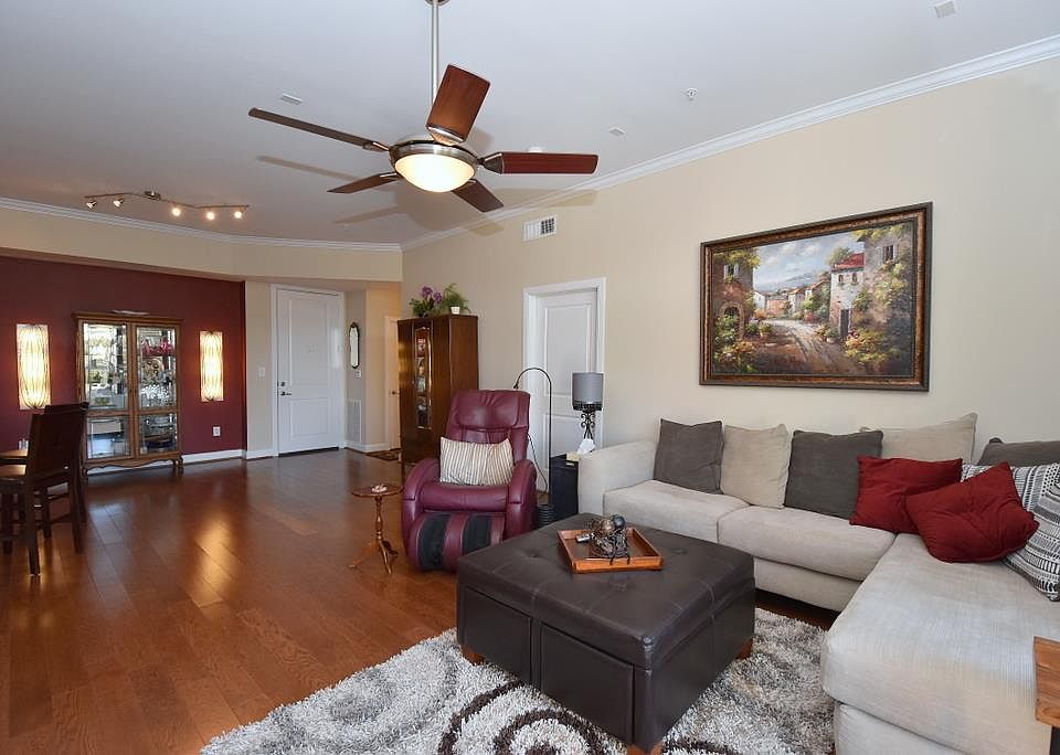 1st image of 300 Saint Joseph Pkwy APT 322