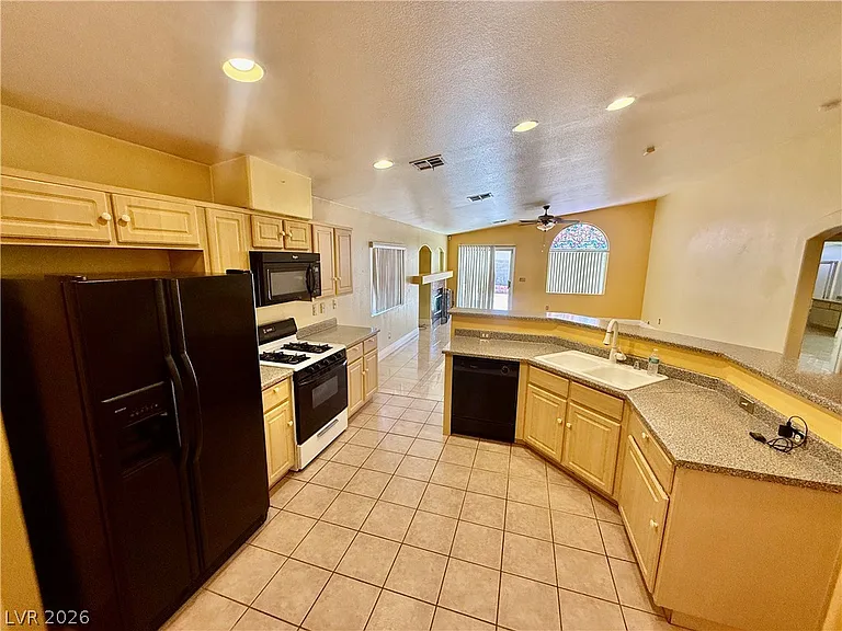 4851 Stormy Ridge St — Photo 5
