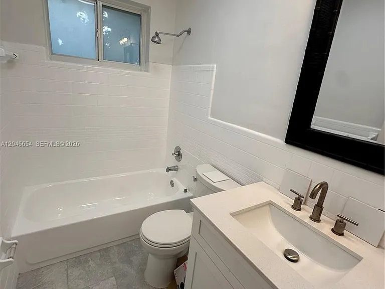 1130 Cotorro Ave #1130 — Photo 12