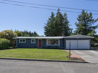 1945 Juniper Ave, Coos Bay, OR 97420