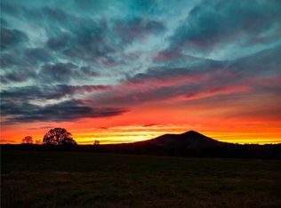 5420 Unity Church Rd, Hickory, NC 28602