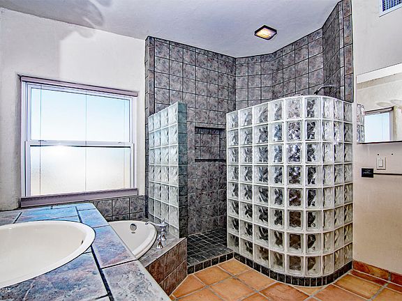 4th image of 12252 W Calle Madero