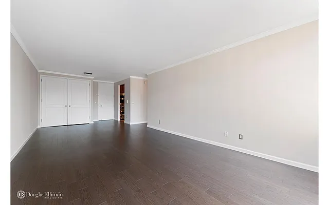 Rented by Douglas Elliman | media 14