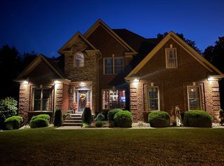 510 Foxwood Ct, Shelbyville, KY