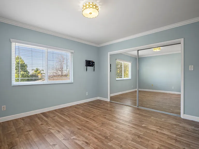 1210 Swarthmore Dr — Photo 45