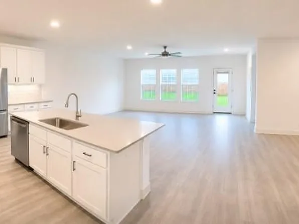 6939 Green Embers Ln, Rosenberg, TX 77469