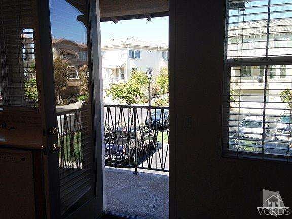 4th image of 1323 Bayside Cir #70