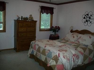 4th image of 5103 Avenue G Pl