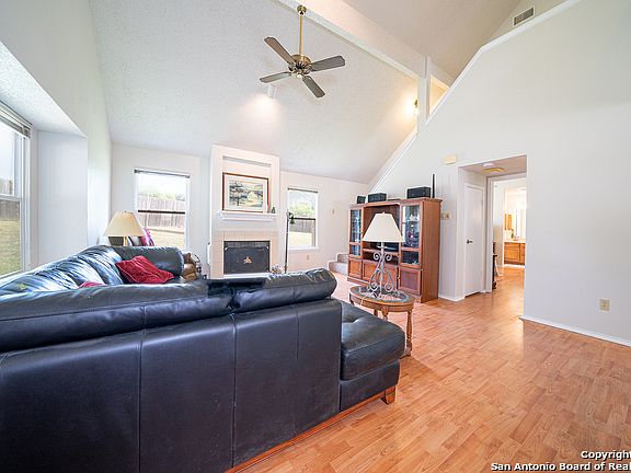 5th image of 15018 Baycliff