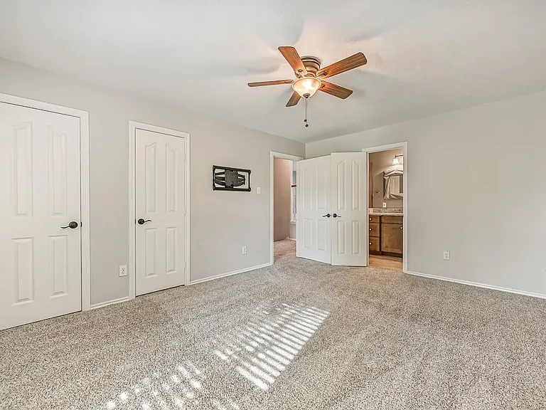 513 Meadow Bend Dr — Photo 25