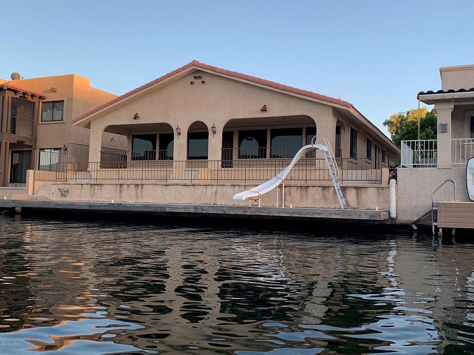 1st image of 8989 Lakeview Dr