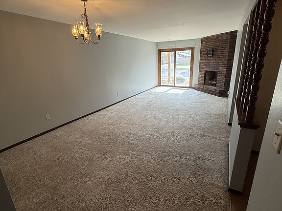 5th image of 931 W Glen Park Ave APT 102