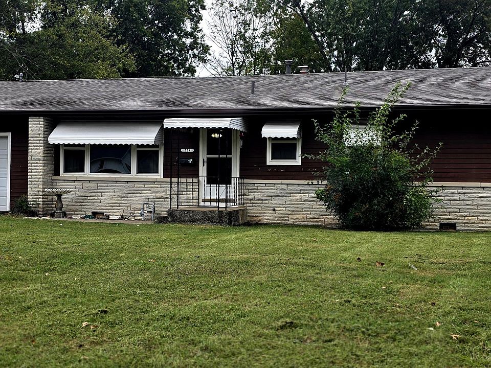 1st image of 224 S Forest Lane