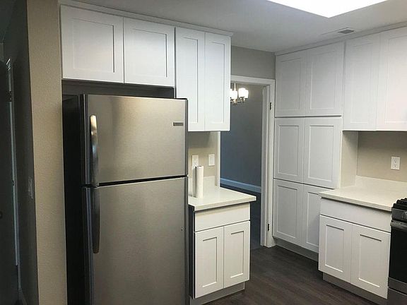 5th image of 954 Shelborne Dr
