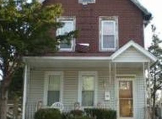 202 S 32nd St, Camden, NJ 08105