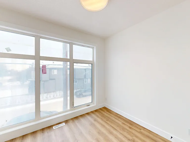 2202 35th St SW — Photo 15