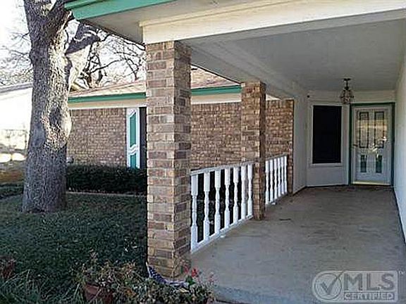 2nd image of 2505 Engleford Dr