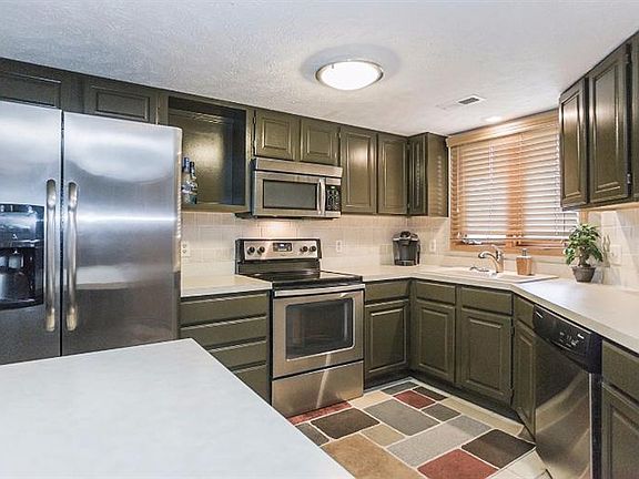 4th image of 1739 Surfside Dr #9