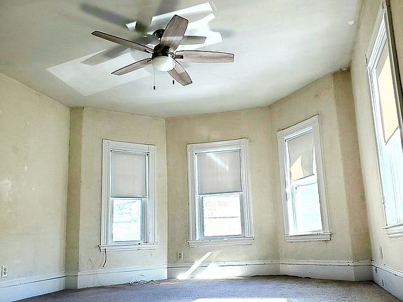 Upstairs living room 