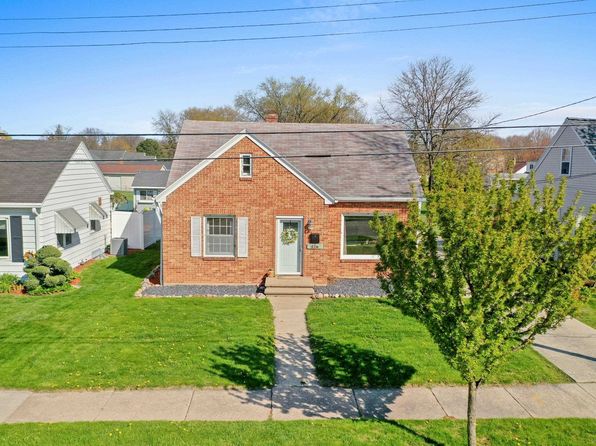 416 Fairview Ct, Green Bay, WI 54303