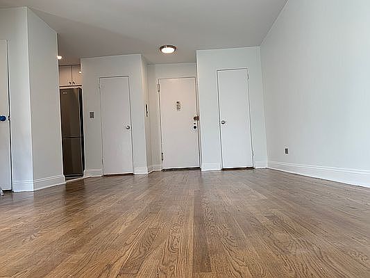 2nd image of 100 Overlook Ter APT 822