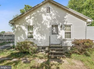 21411 Woodfield Rd, Gaithersburg, MD 20882